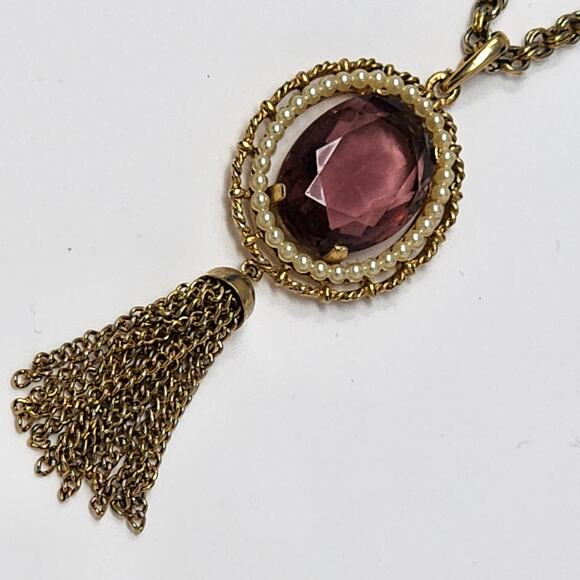 Vintage AVON Tassel Necklace - Picture 2 of 12